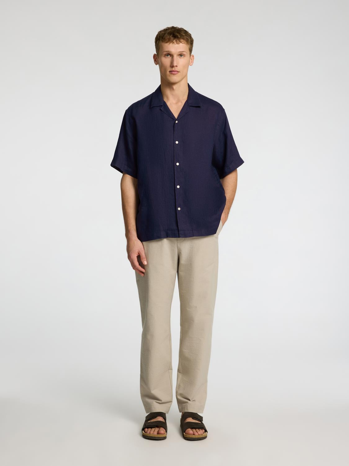 model_shot-front_full